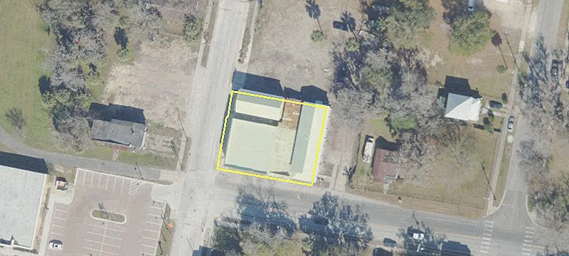 1016 Main St