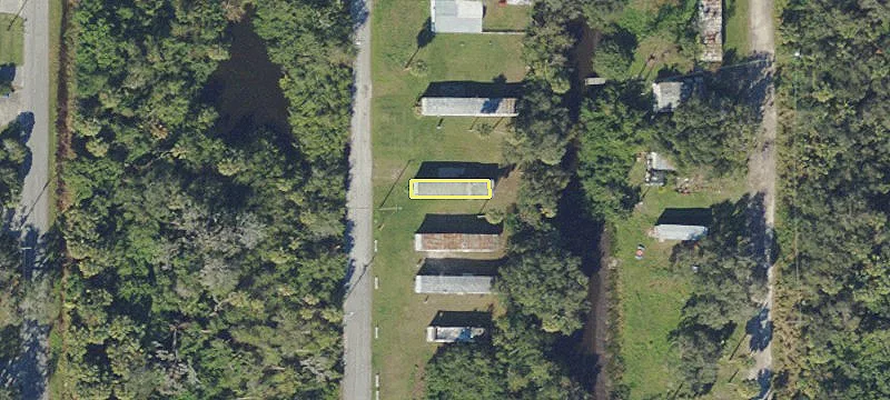 8004 Gibsonton Dr