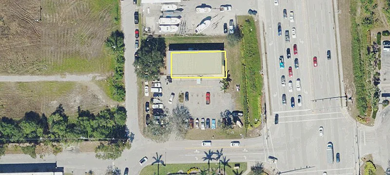 27790 Tamiami Trl