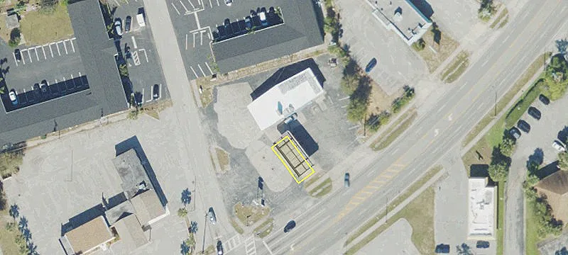 950 Dixon Blvd