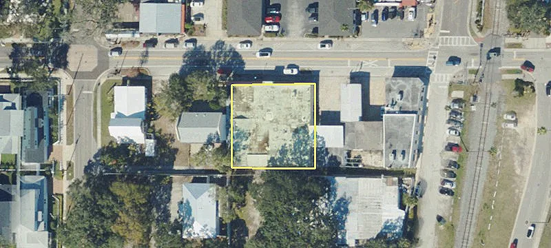 946 Main St