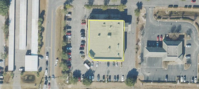 8220 Navarre Pkwy