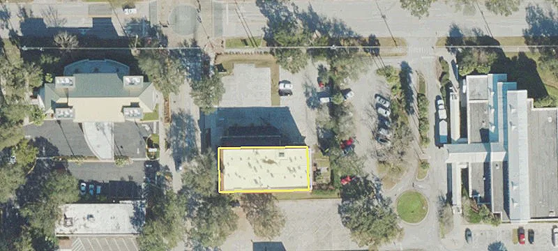 215 Woodland Blvd