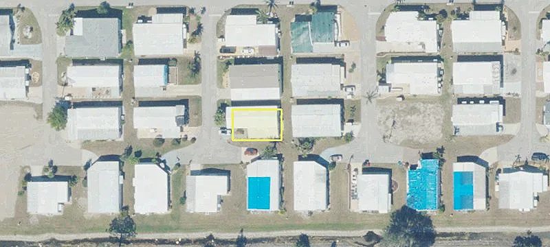 15235 Tamiami Trl