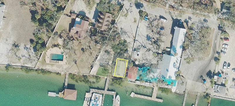 4936 Peninsula Dr