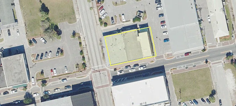 101 Main St