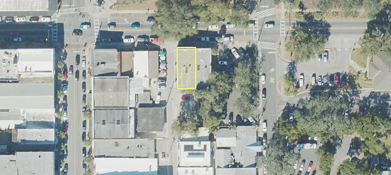 138 5th Ave