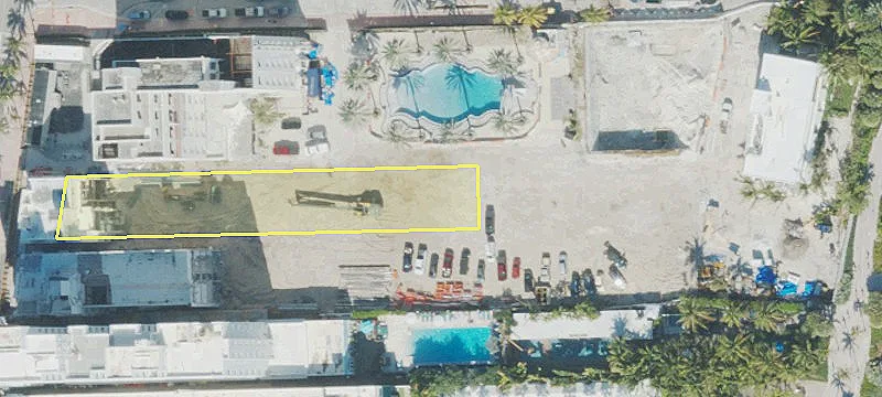 1757 Collins Ave