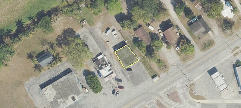 725 Main St