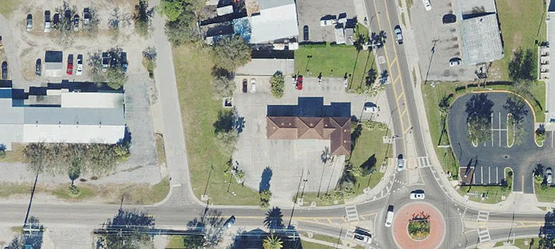 1427 Martin Luther King E Ave