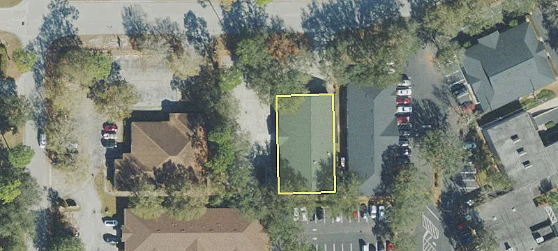 820 Commed Blvd