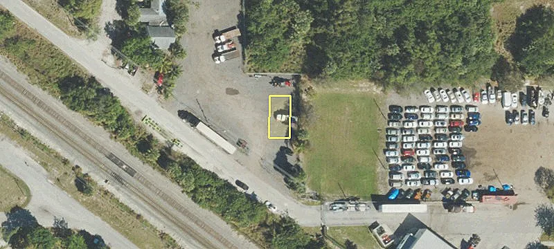 1123 Foster Rd