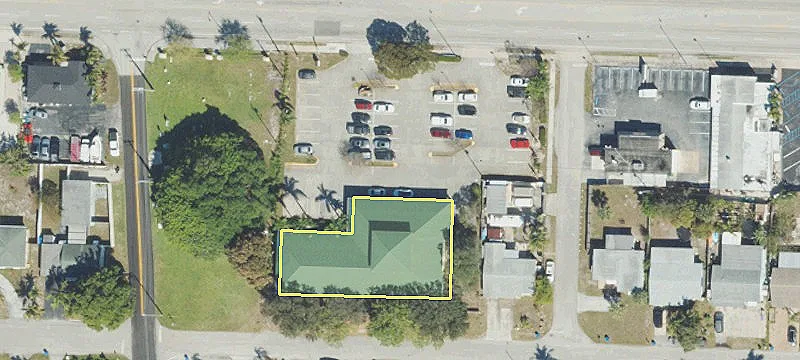 700 Lantana Rd