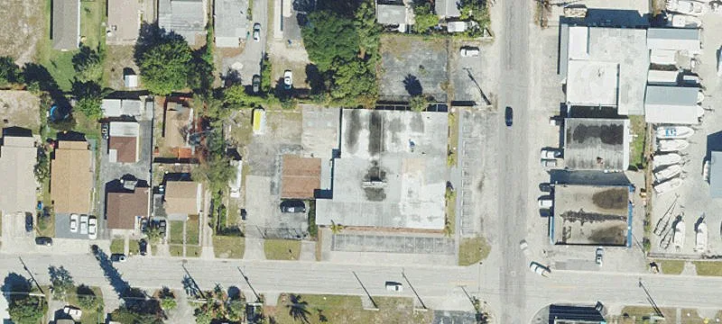 1401 Ave E Ave