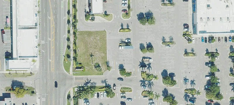 27  Ave