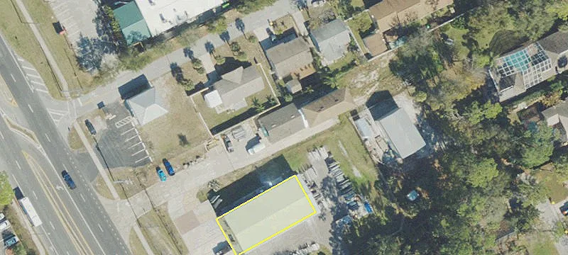 1303 Ridgewood Ave
