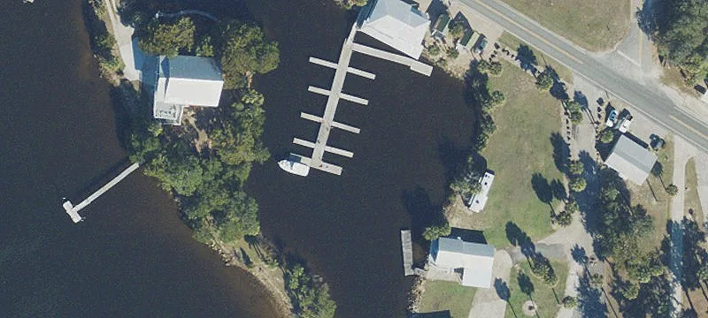 412 Riverside Dr