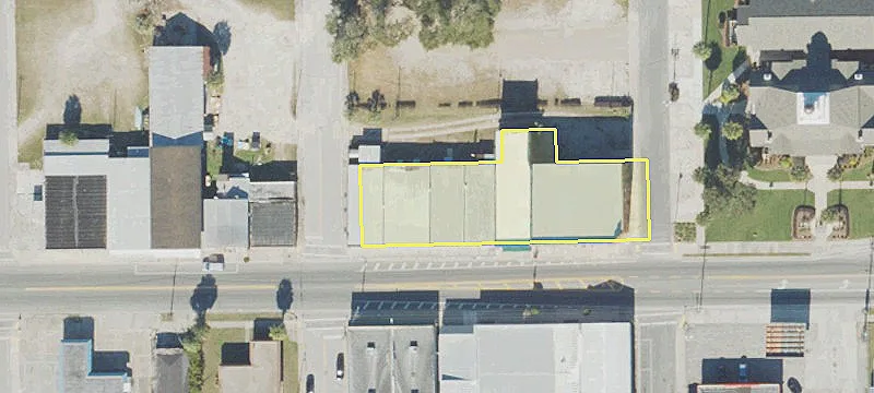 172 Main St