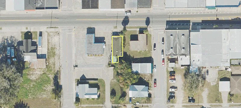 215 Main St