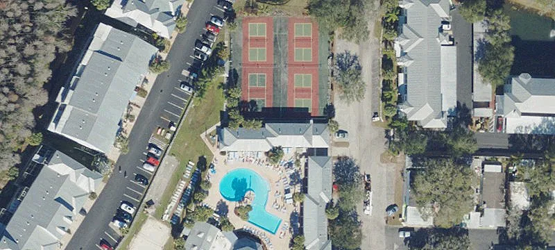 2012 Paradise Lks Blvd