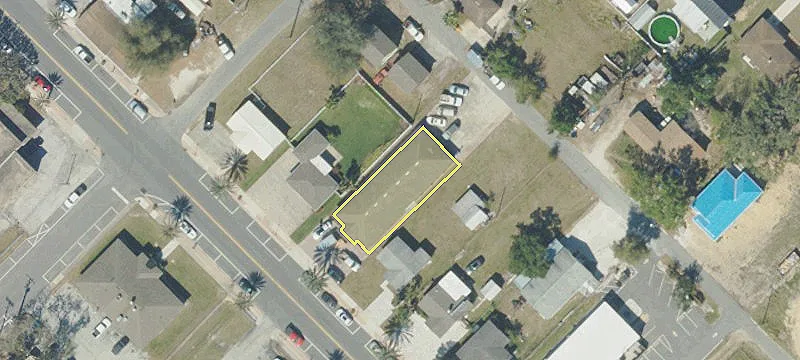 223 Lk Ave