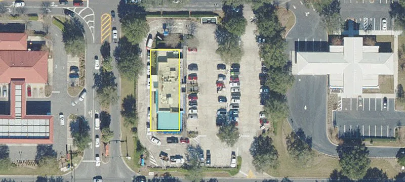3390 Wedgewood Ln