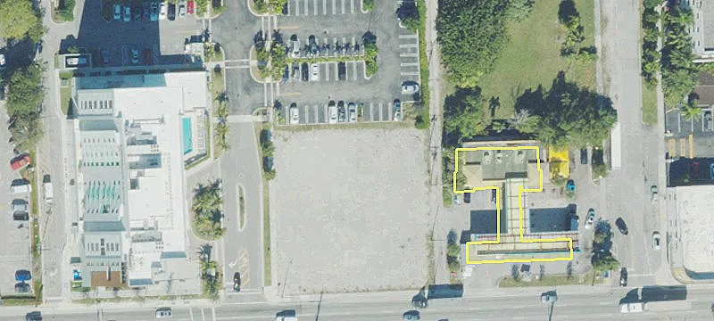 673 La Villa Dr