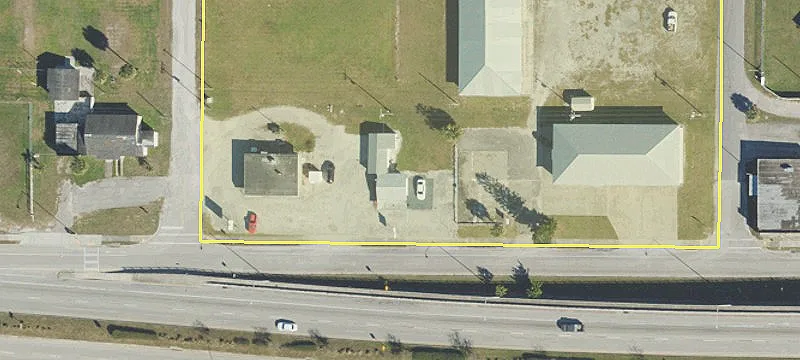 271 Ave I NW I
