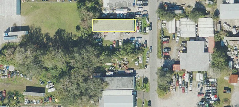 211 Thompson Ave