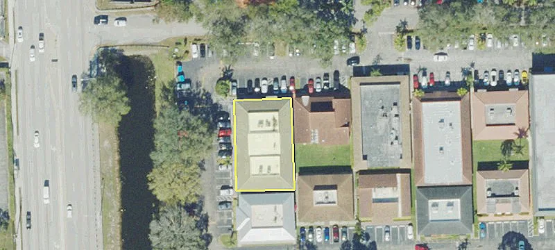 2213 University Dr