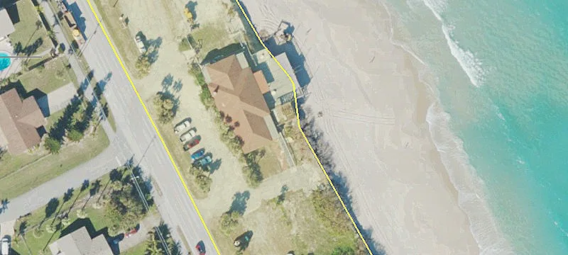 7037 Hwy A1a