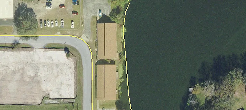 206 Lk Harris Dr