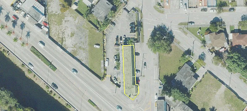 699 Okeechobee Rd