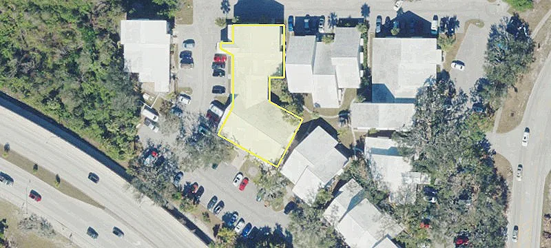 1505 Tamiami S Trl