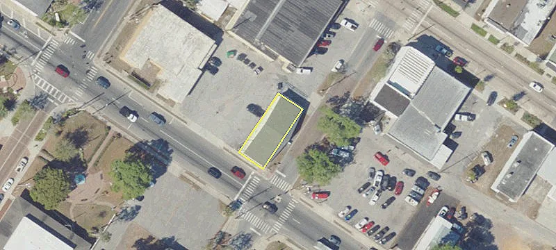 136 Main Ave