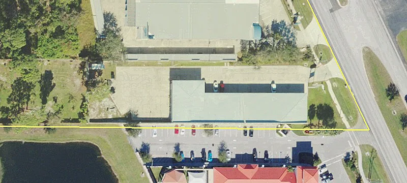 700 Tamiami Trl