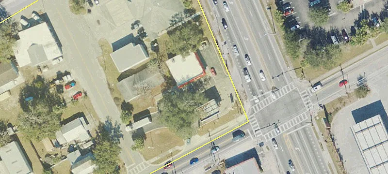 3164 Main St