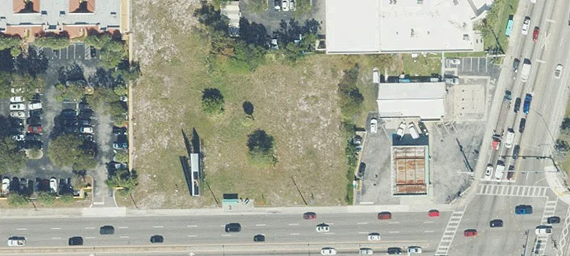 701 Sample Rd