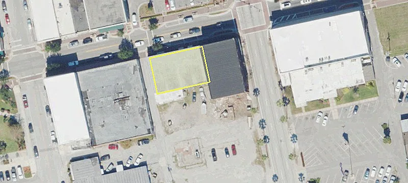 101 Main St