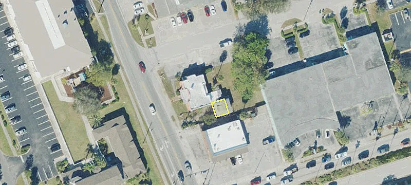 103 Riverside Dr