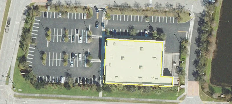300 Congress Ave
