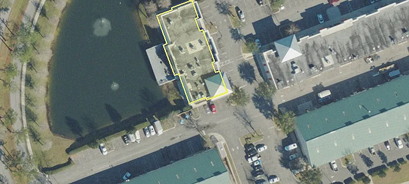 2223 County Rd 220th Ste, Unit 206