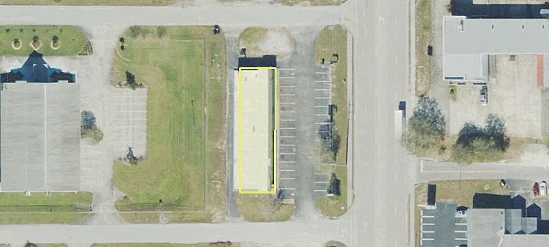 1381 Clearlake Rd