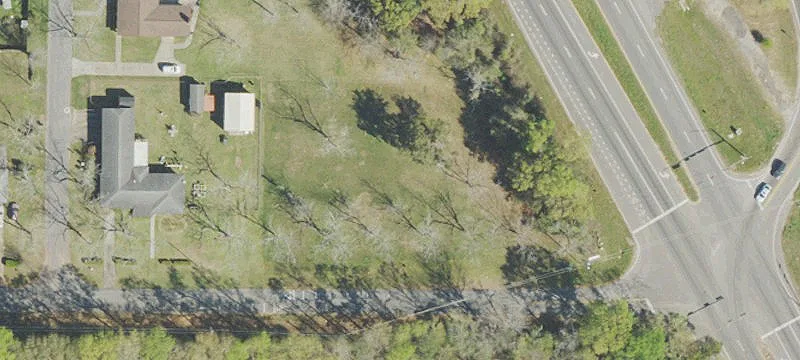 98 Morris Ave