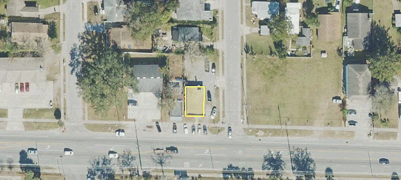 307 Kennedy Blvd