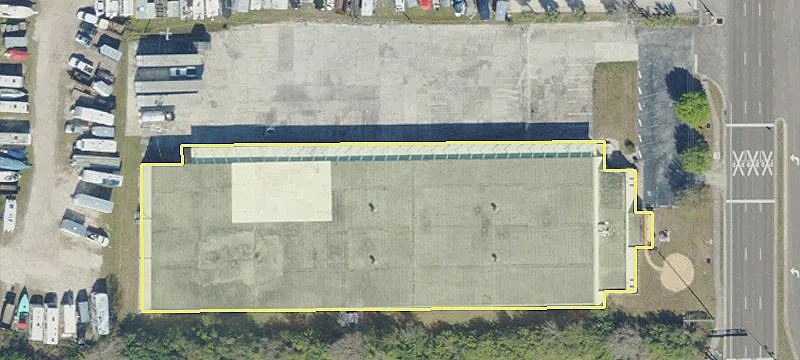 400 Race Trak N Rd