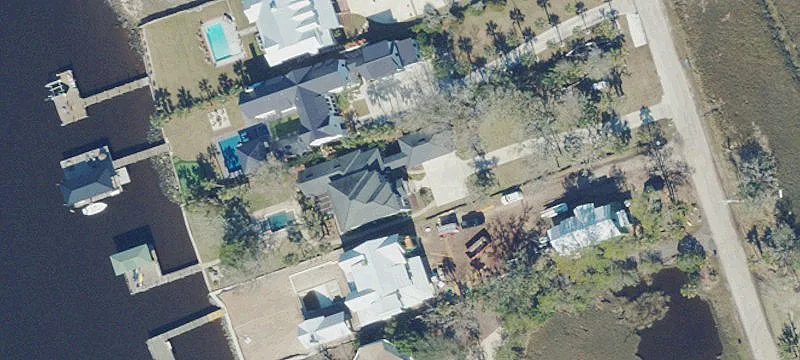 401 Roscoe Blvd