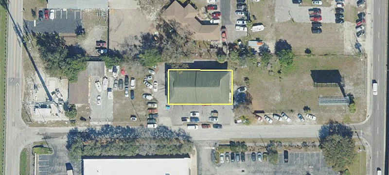 2582 Haas Ave
