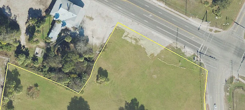 15598 Hwy 19