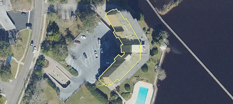 4401 Lakeside Dr, Unit G-18
